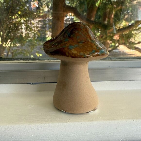3" Ceramic Mushroom Figurine Speckled Brown Green Glaze Natural Finish Table Dec - Picture 2 of 6